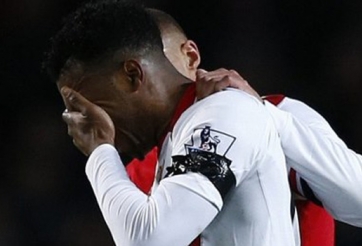 Sturridge khóc 'như mưa' khi Liverpool bị loại